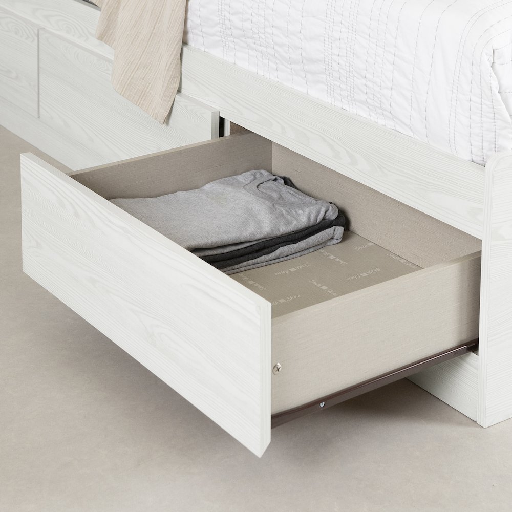 Hazen Mates Bed, White Pine. Picture 4