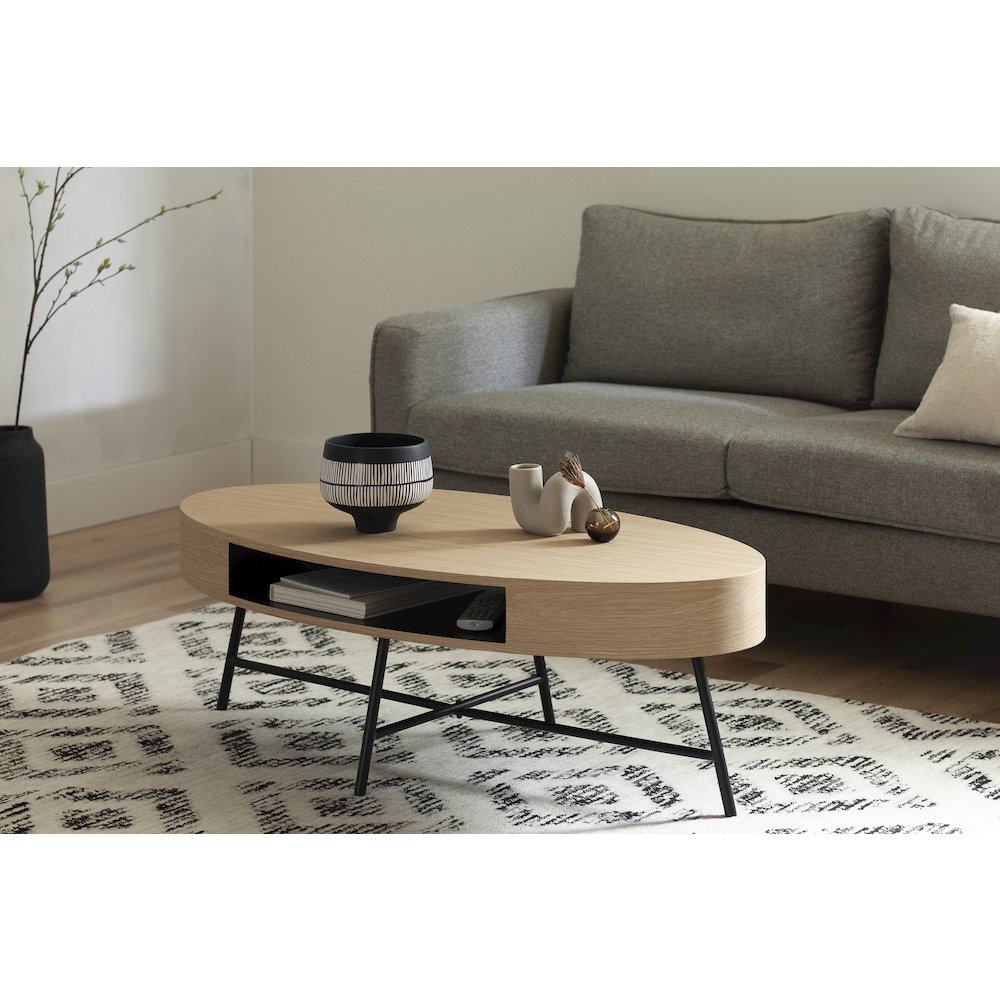 Mezzy Coffee Table, Pale Oak. Picture 2