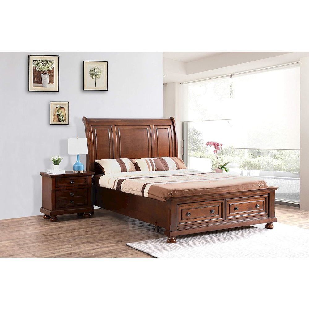 Glory Furniture Meade Queen Bed in Cherry Color. Picture 2