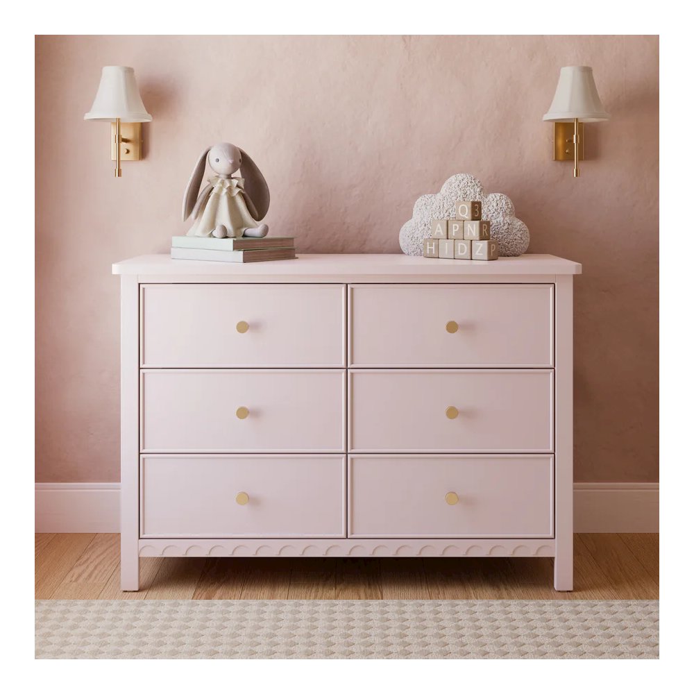 Graco Sasha 6 Drawer Dresser - Blush. Picture 3
