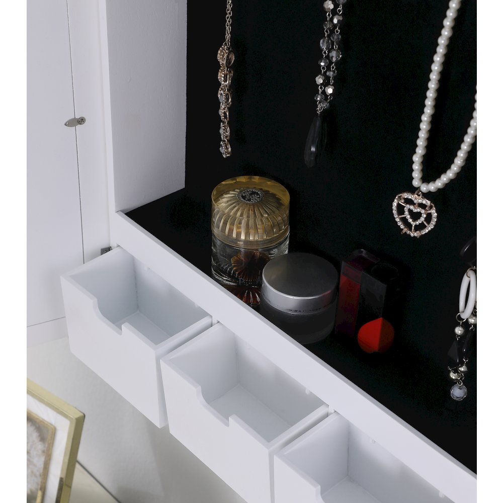 Jewelry armoire. Picture 5