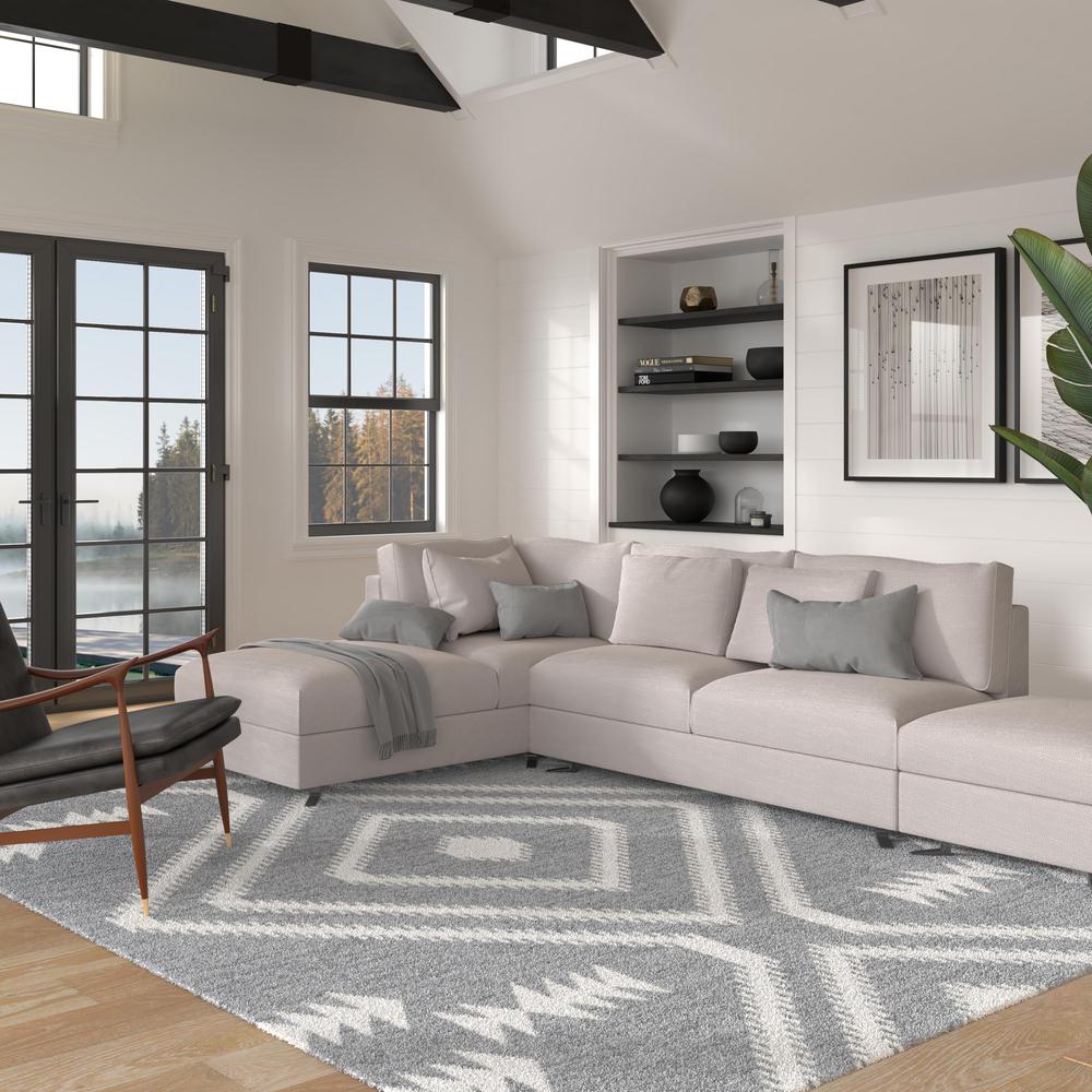 Granada Galen Gray and Ivory Olefin Shag Area Rug, 5'3" x 7'6". Picture 2