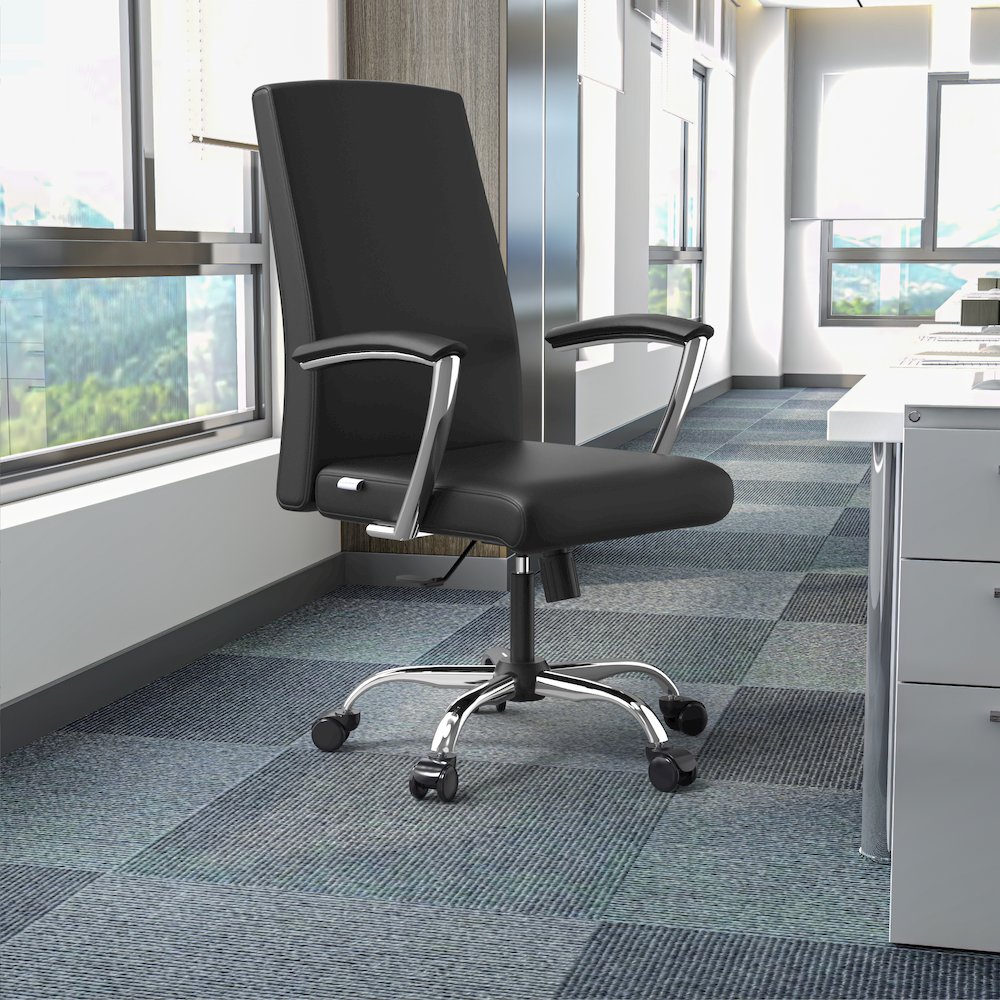 Evander Series Office Chair in Black Leather. Picture 9