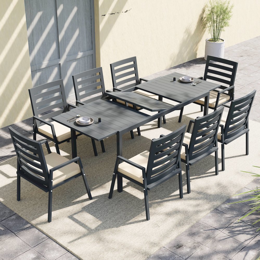 Marlin Extenable outdoor Dining Table 78-118 in Black. Picture 12