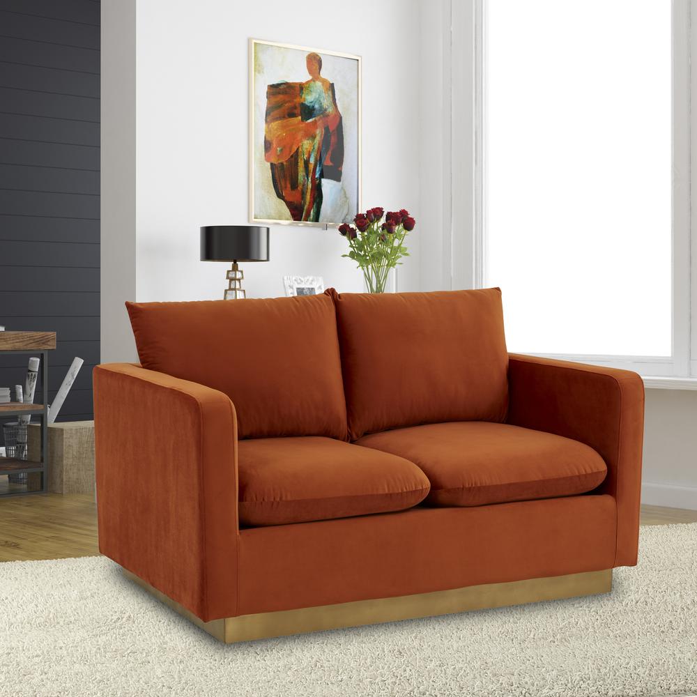 LeisureMod Nervo Modern Mid-Century Upholstered Velvet Loveseat with Gold Frame, Orange Marmalade. Picture 7