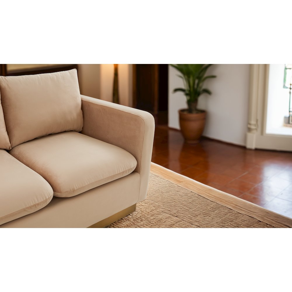 Nervo Modern Mid-Century Upholstered Velvet Loveseat with Gold Frame. Picture 17