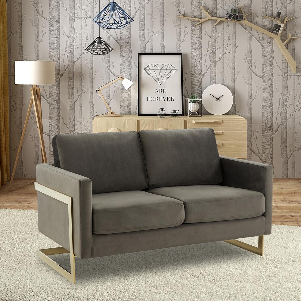 LeisureMod Lincoln Modern Mid-Century Upholstered Velvet Loveseat with Gold Frame, Dark Grey. Picture 2
