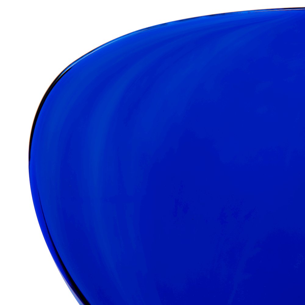 Modern Oyster Transparent Side Chair. Picture 12