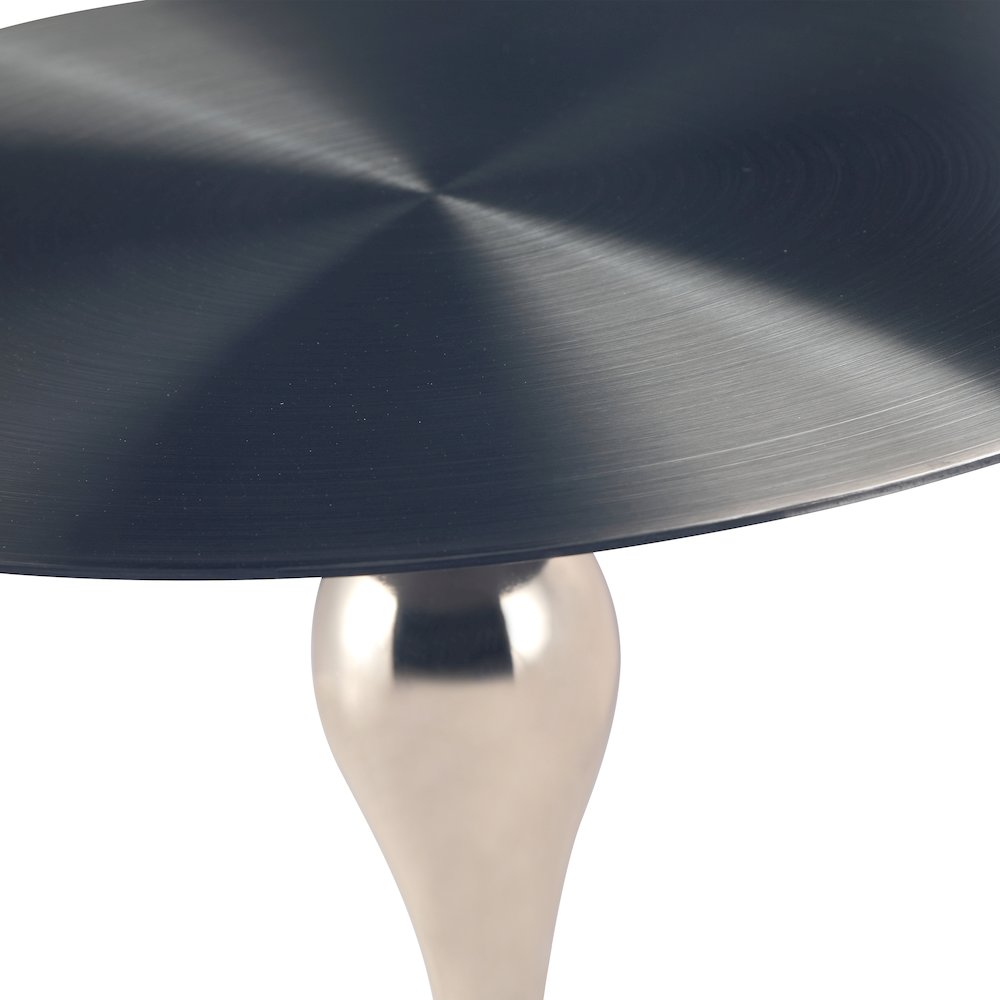 Savoy Collection Modern End Table In Shiny Black. Picture 16