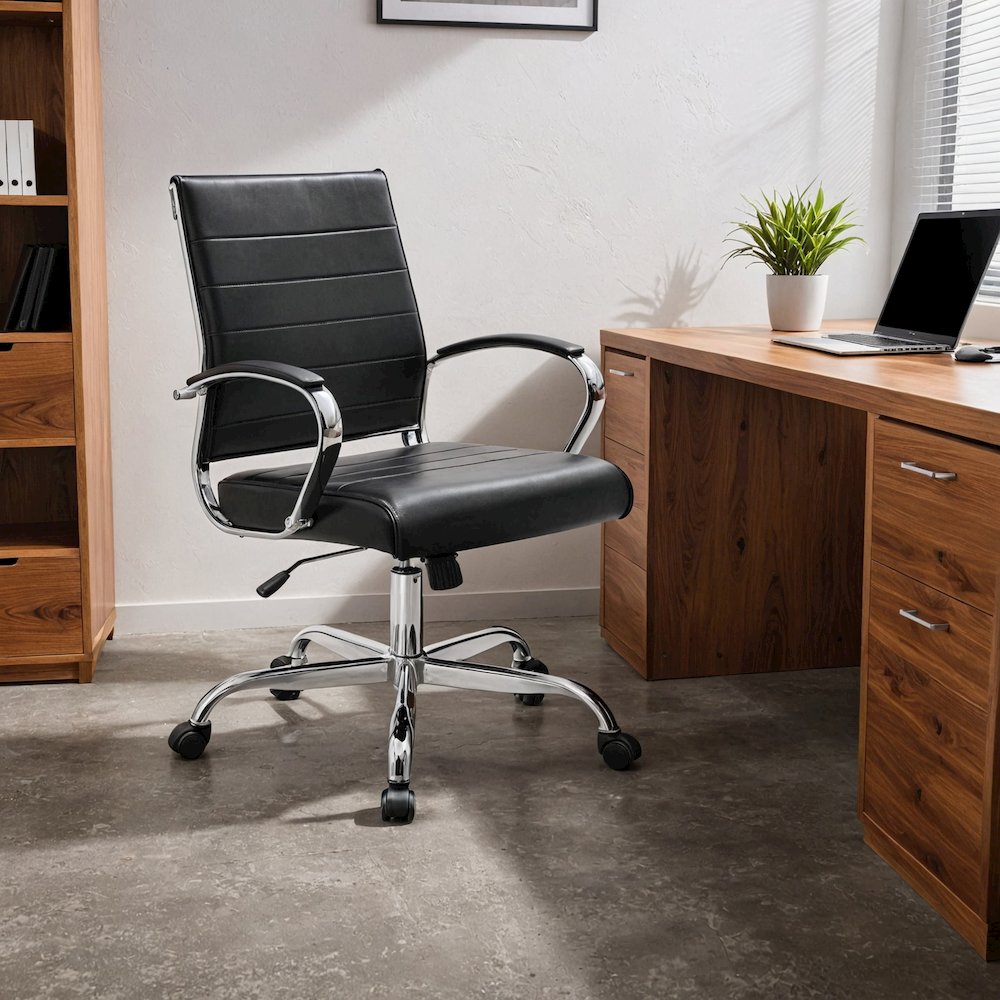 Benmar Leather Office Chair. Picture 7