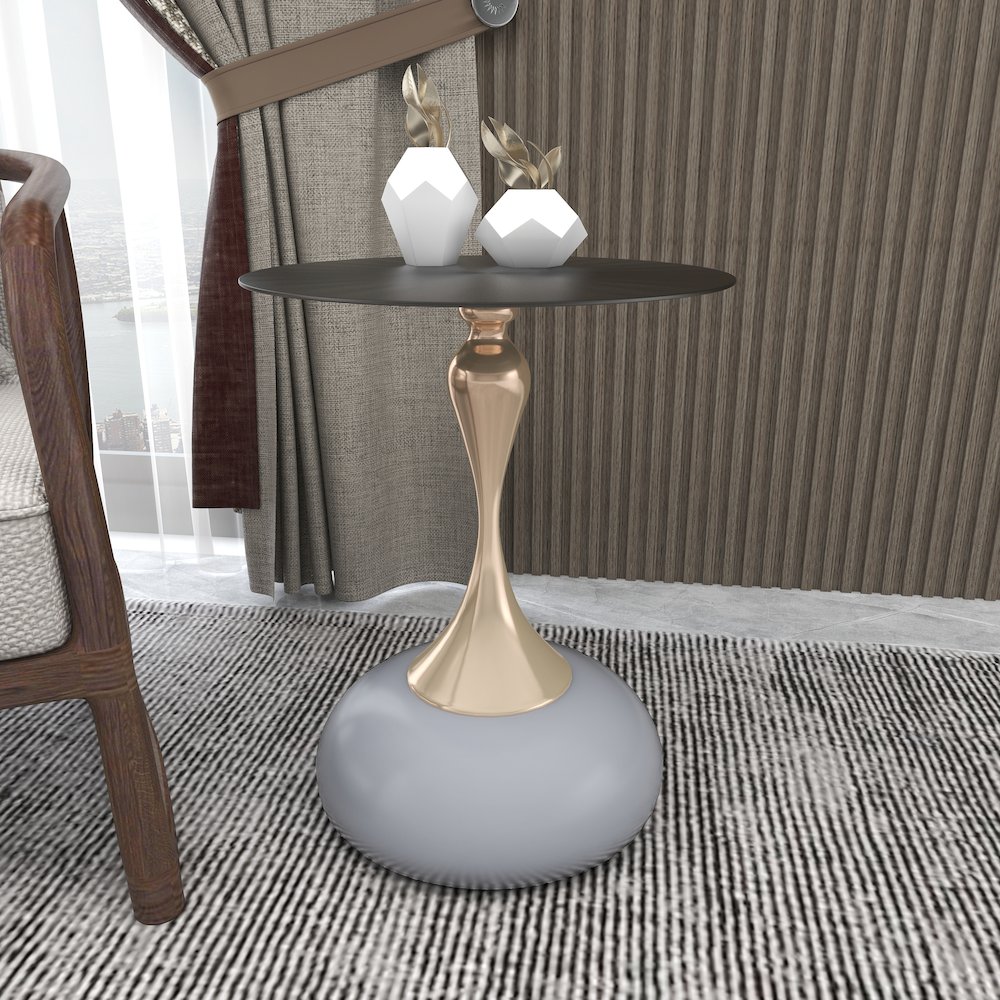 Savoy Collection Modern End Table In Silver. Picture 2
