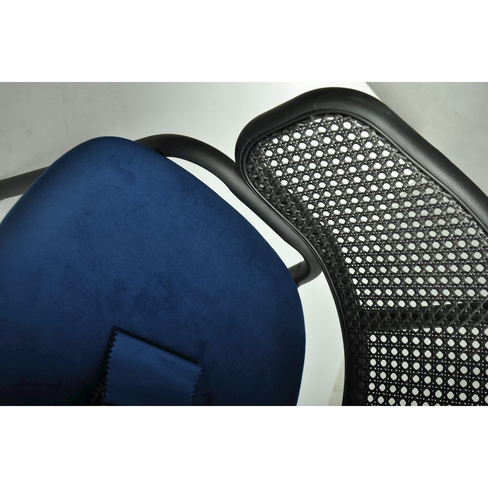 Ervilla Dining Armchair. Picture 1