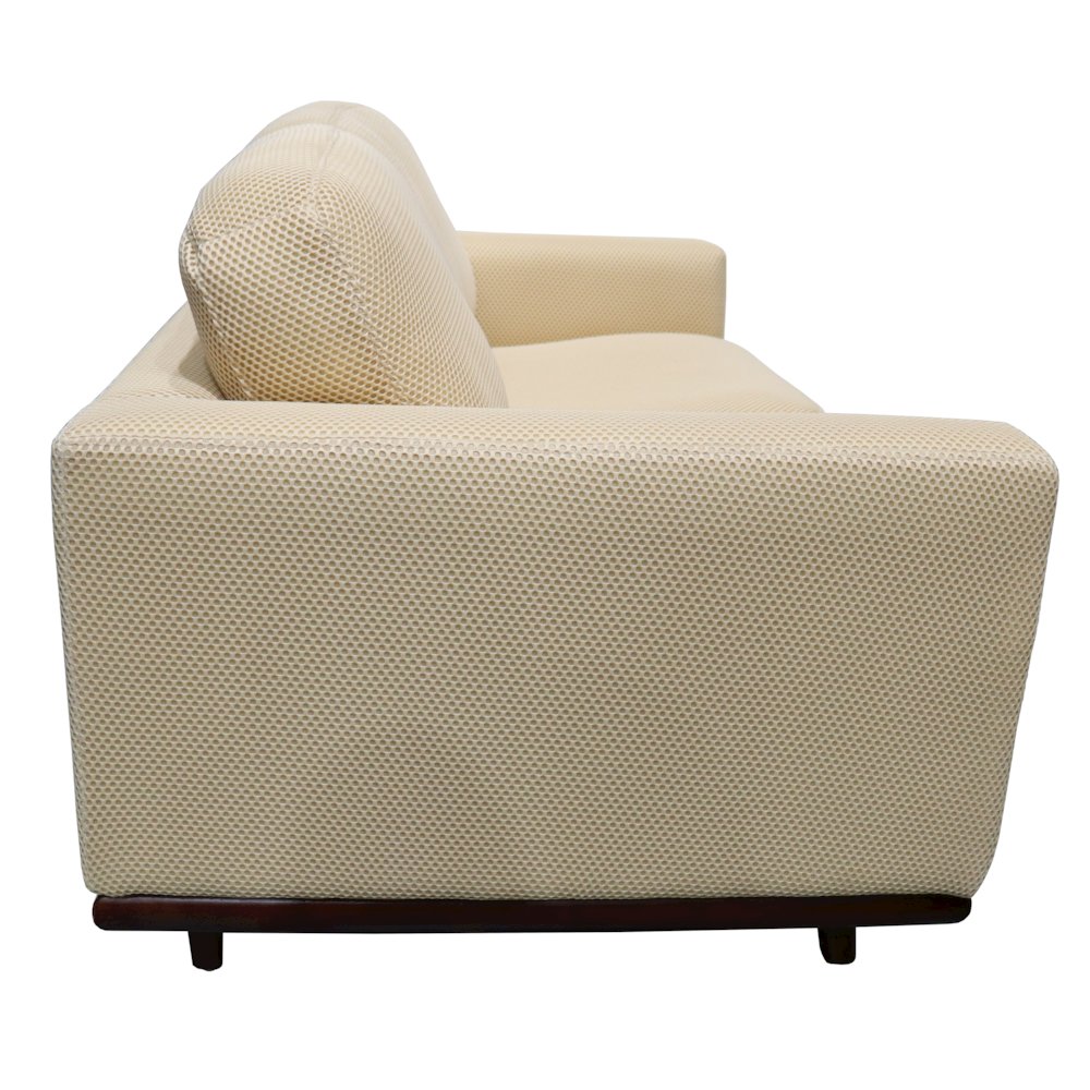 Chester Modern Faux Leather Loveseat in Beige Mesh. Picture 23