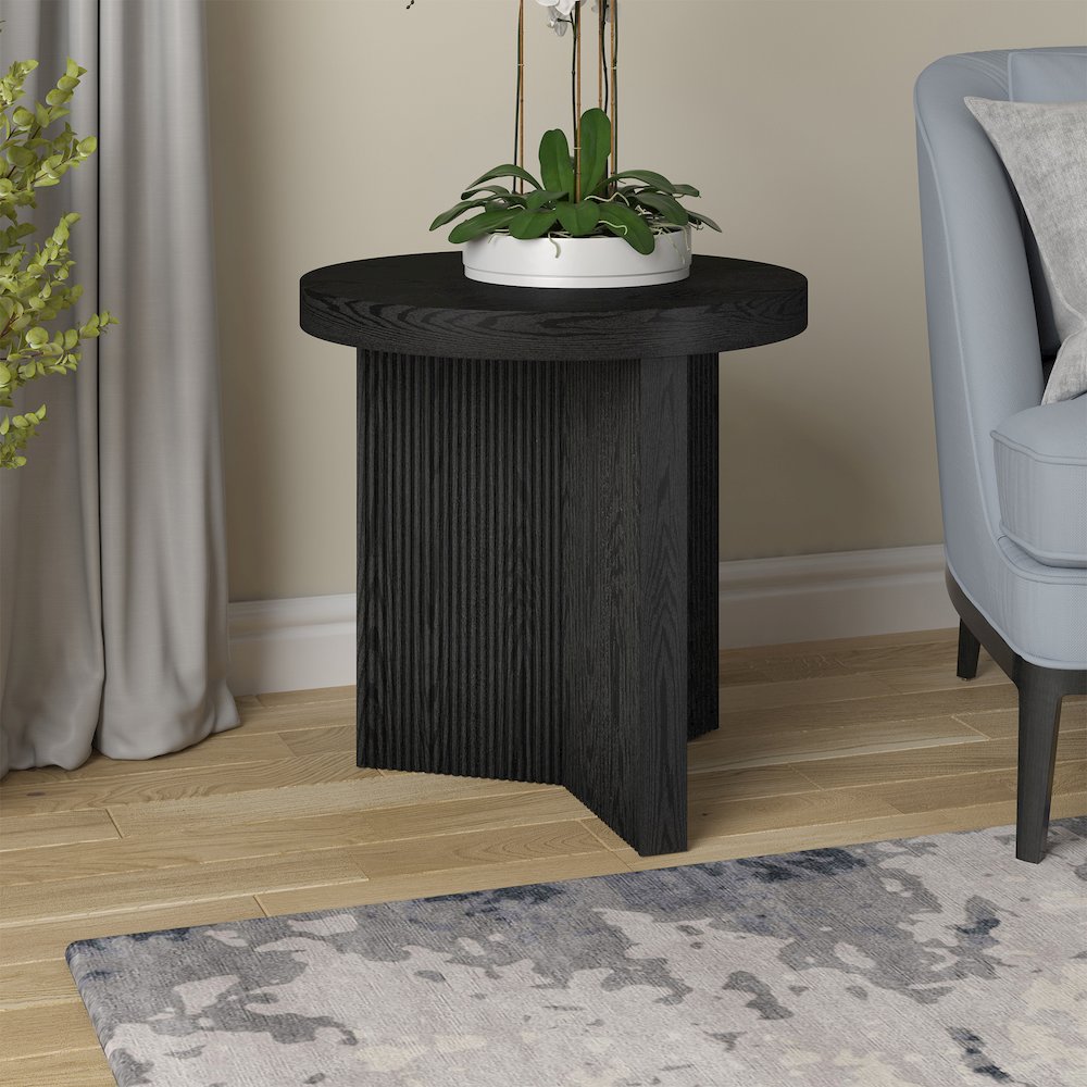 Holm 22" Wide Round Side Table in Black Grain. Picture 4