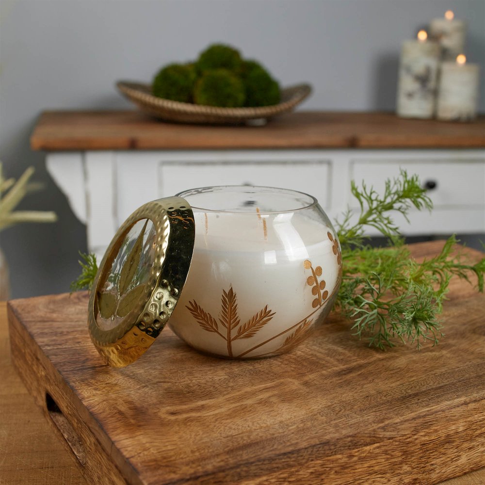 Frosted Juniper Scented Soy Candle with Pressed Leaf Lid 5"D. Picture 4