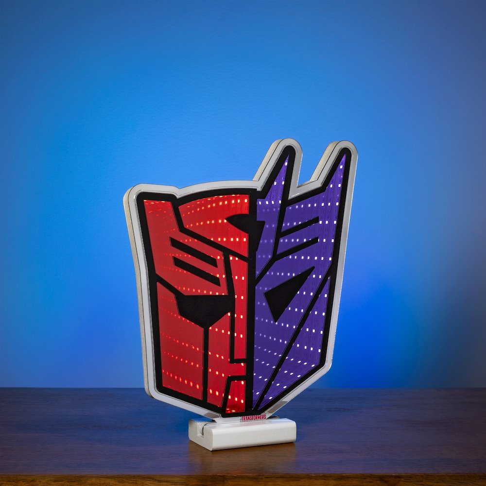 Transformers Autobot/Decepticon Ekkolight 10.5"H. Picture 3