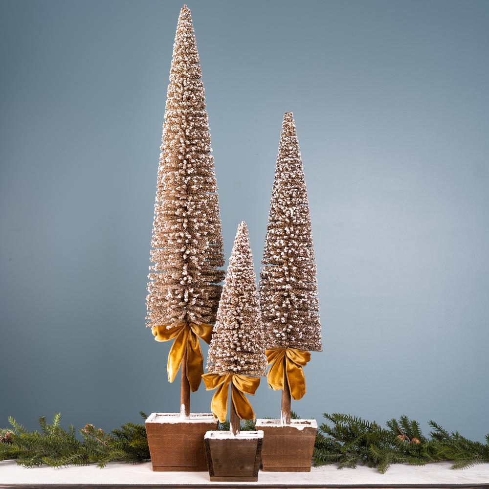 Potted Tree (Set of 3) 20.5"H, 30"H, 39"H Plastic. Picture 3