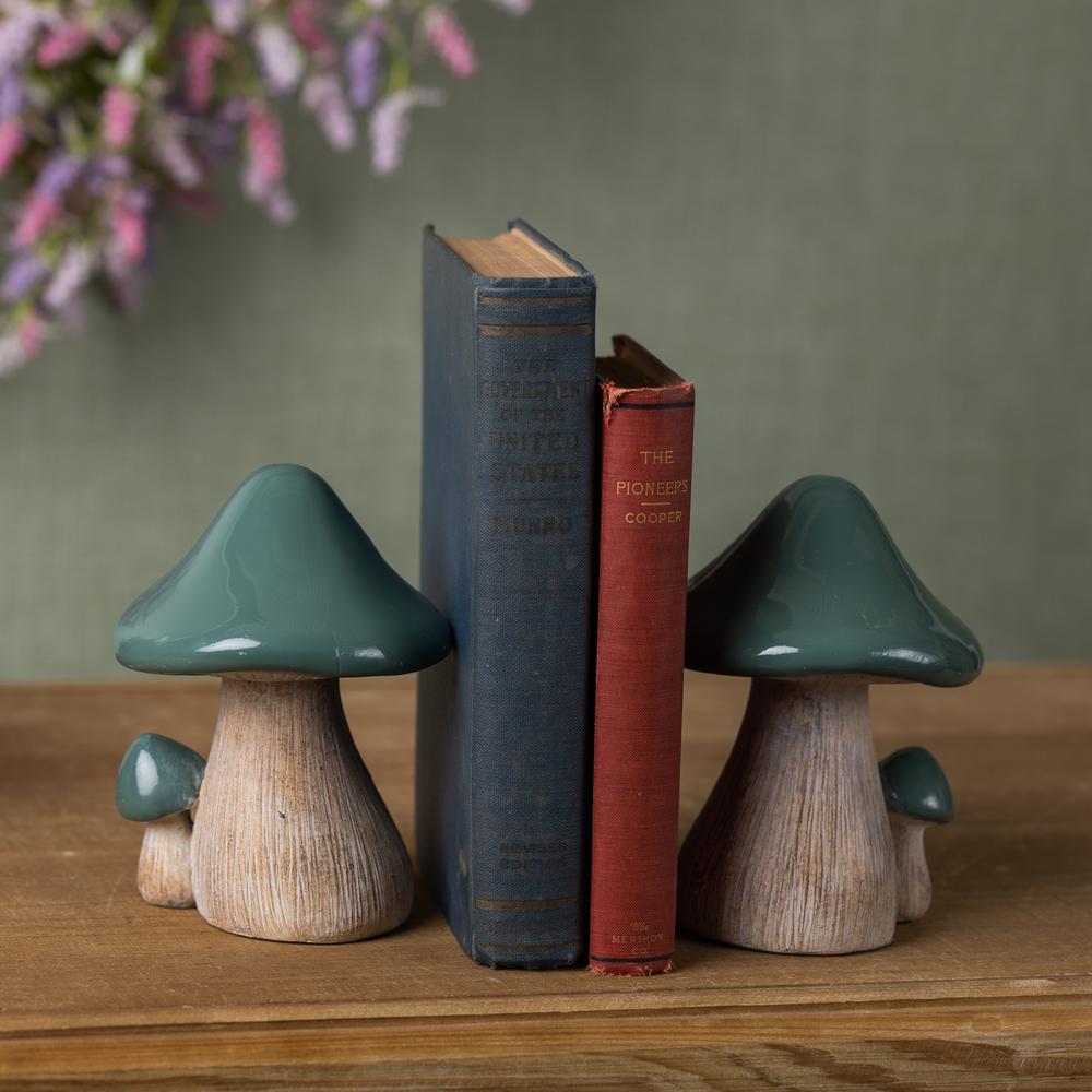 Mushroom (Set of 2) 4.25"L x 6.25"H Resin. Picture 2
