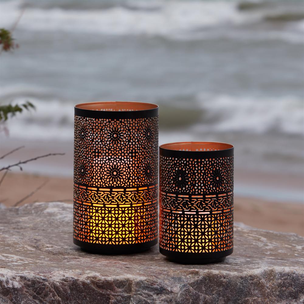 Candle Holder (Set of 2) 4"D x 6"H, 5"D x 8"H Iron. Picture 7