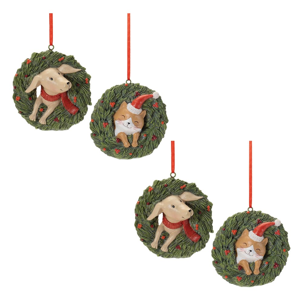 Playful Cat and Dog in Pine Wreath Ornament (Set of 4). Picture 5