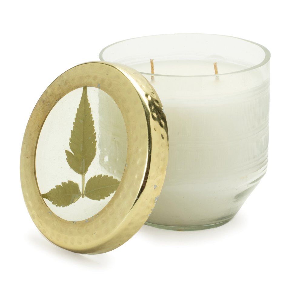 Whit Currant Scented Soy Candle with Pressed Floral Lid 4.25"D. Picture 3