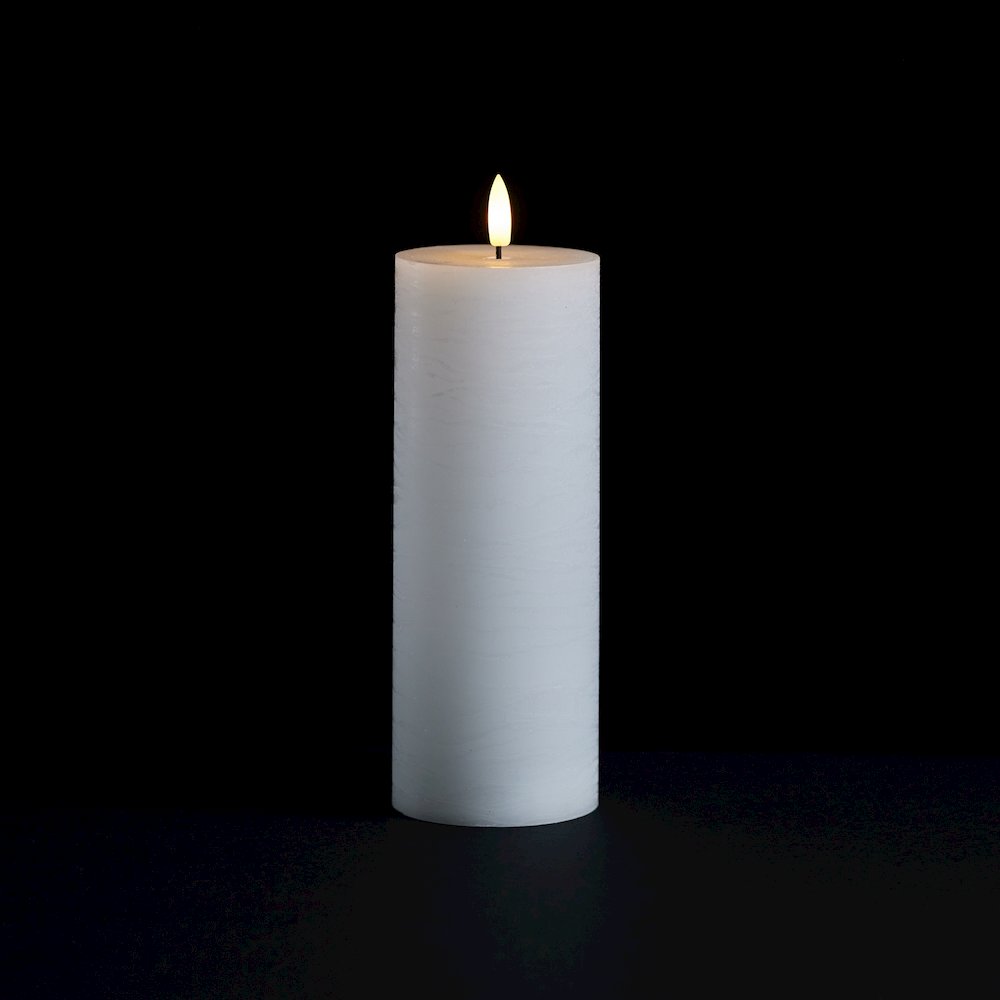 FIA Wick White Pillar Candle (Set of 2). Picture 2