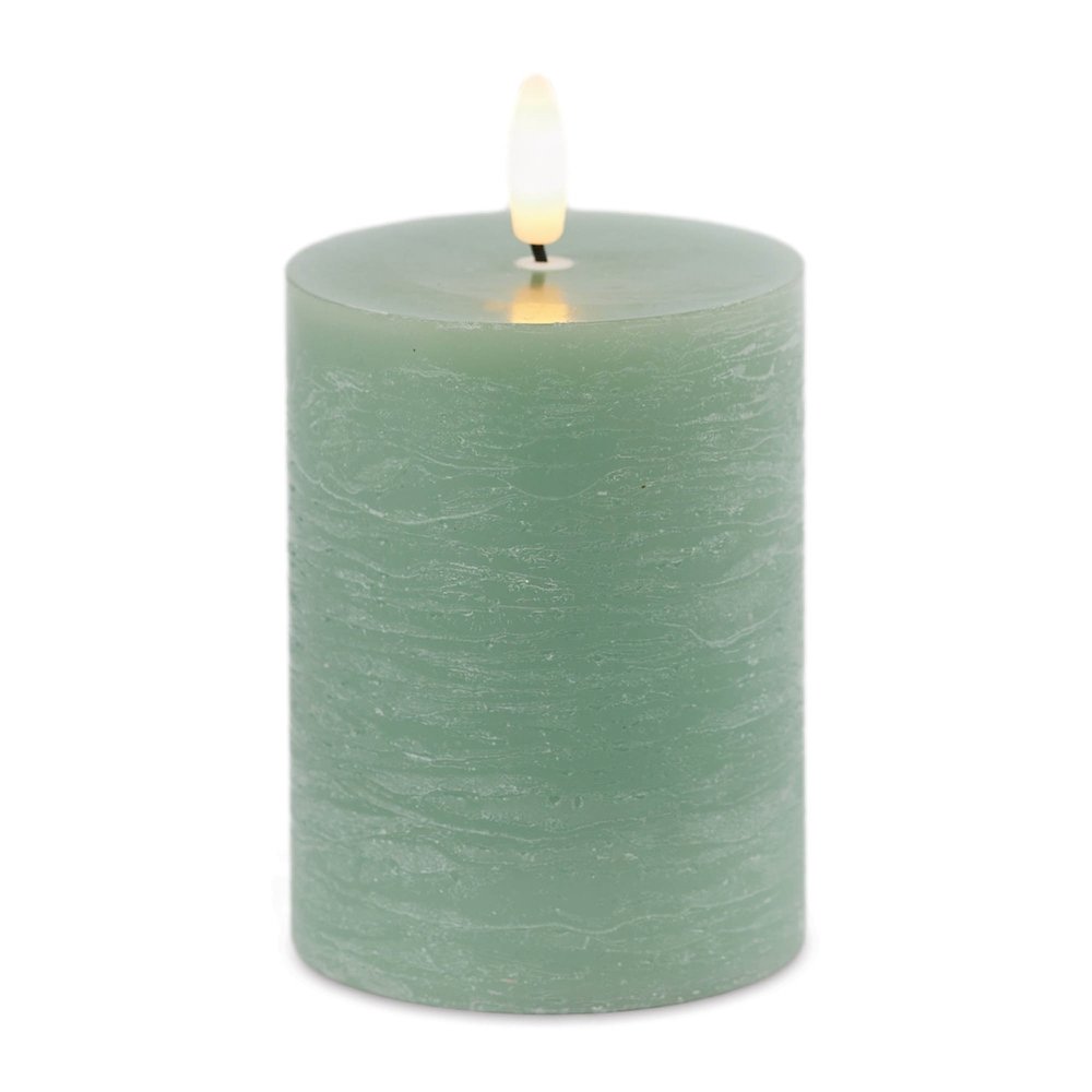 FIA Wick Green Pillar Candle (Set of 2). Picture 1