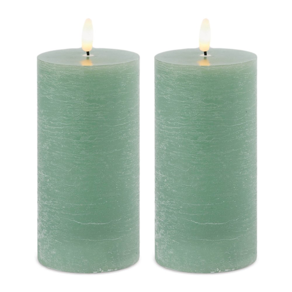 FIA Wick Green Pillar Candle (Set of 2). Picture 4