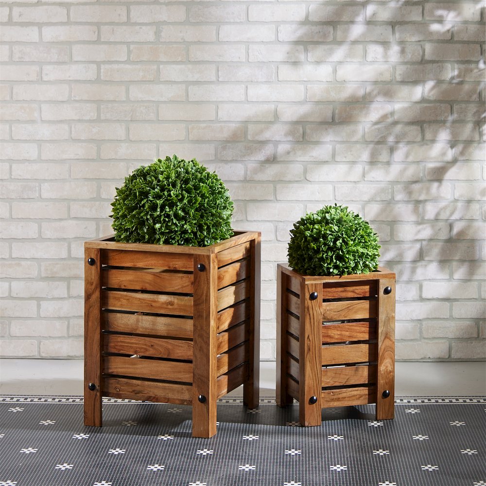 Boxwood Foliage Orb 13"D. Picture 2