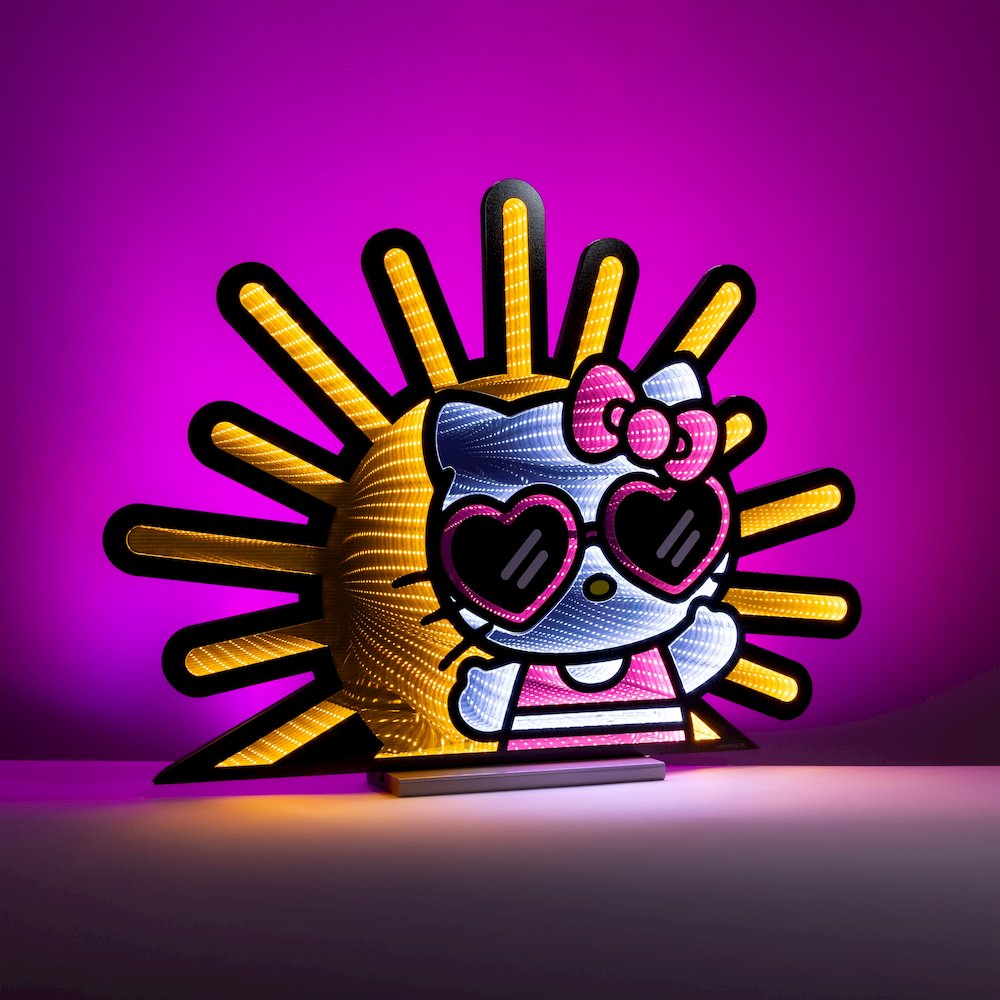 Hello Kitty Sunshine Ekkolight 24.5"H. Picture 7