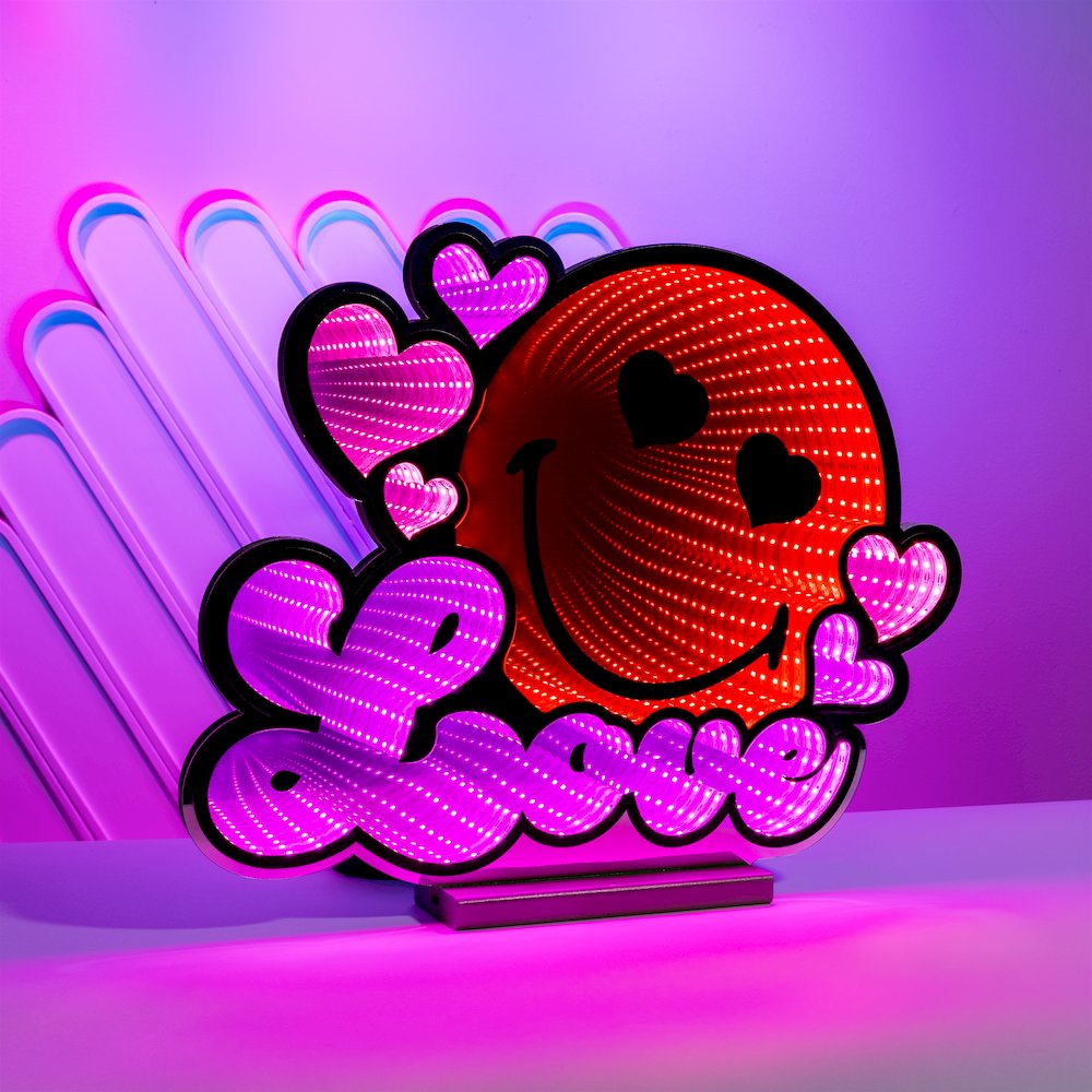 SmileyWorld Love Heart Ekkolight 15"H. Picture 2