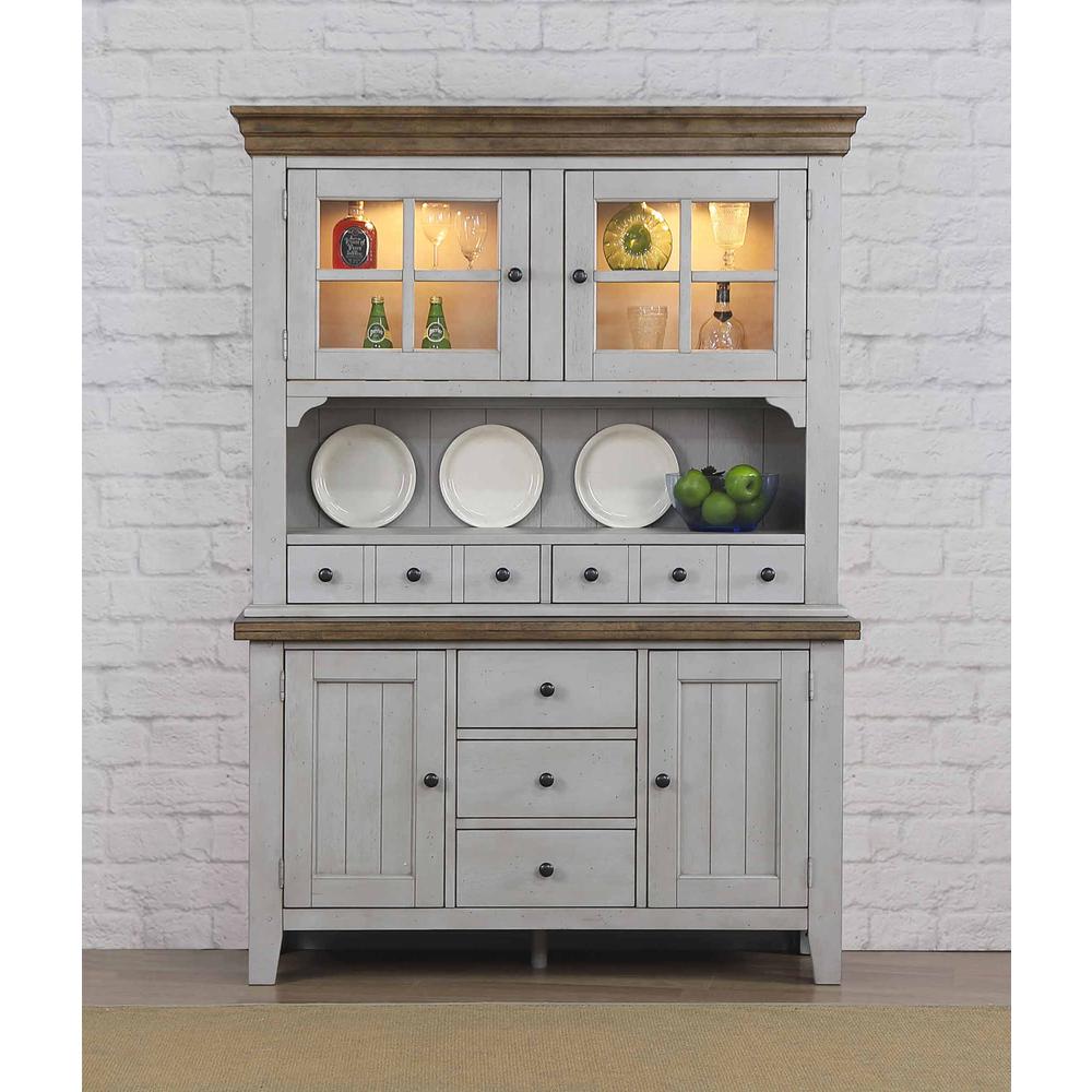 Country Grove Buffet and Lighted Hutch. Picture 1