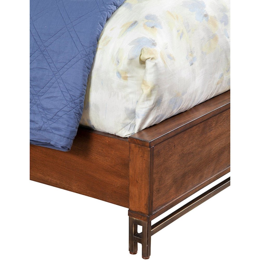 Transitional Trig Queen Panel Bed, Mahogany. Picture 6