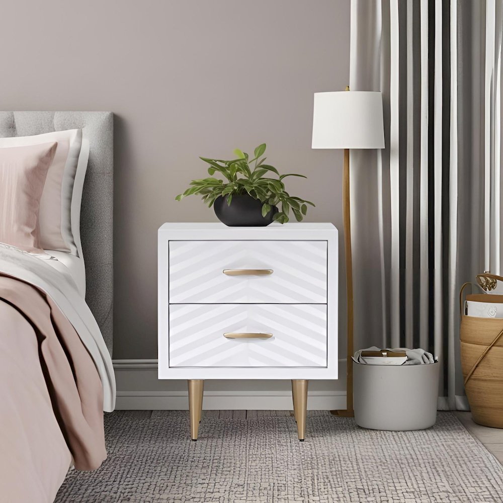 Contemporary Trixie Nightstand, White. Picture 2