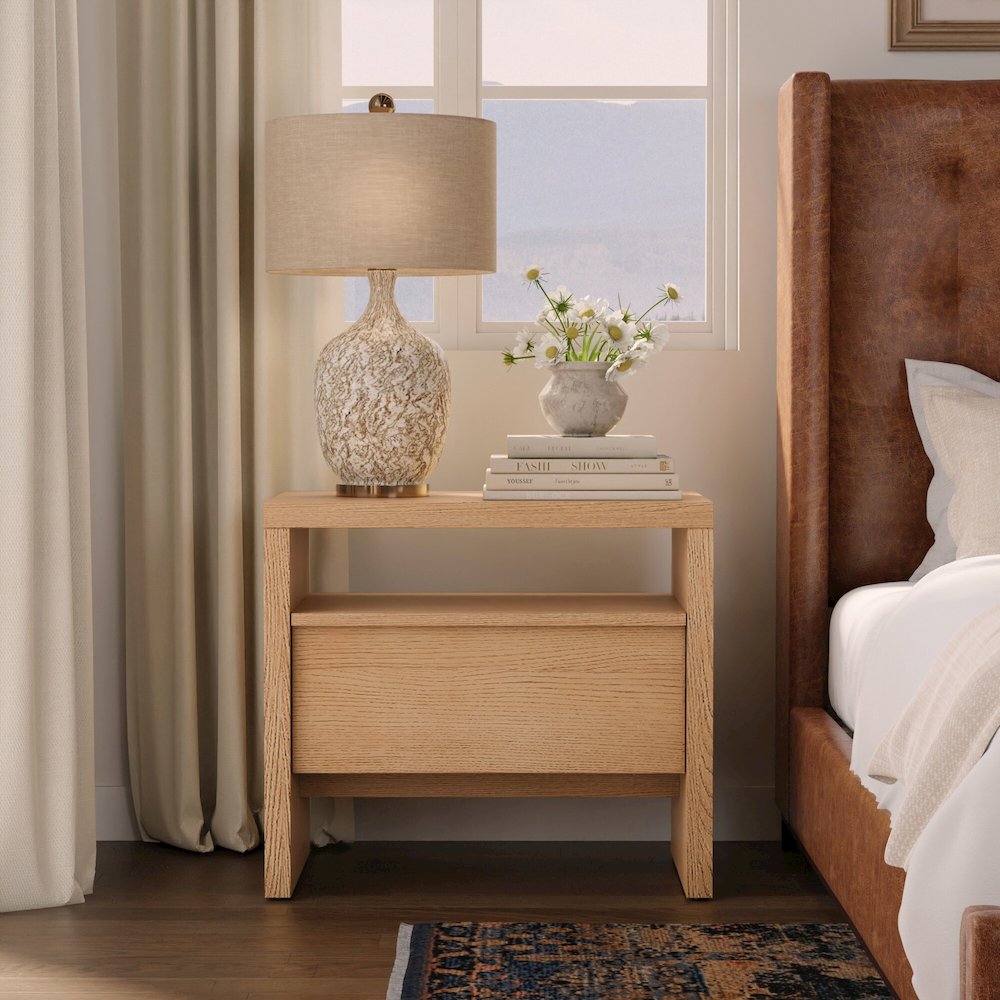 Contemporary Flo Nightstand, Natural. Picture 2