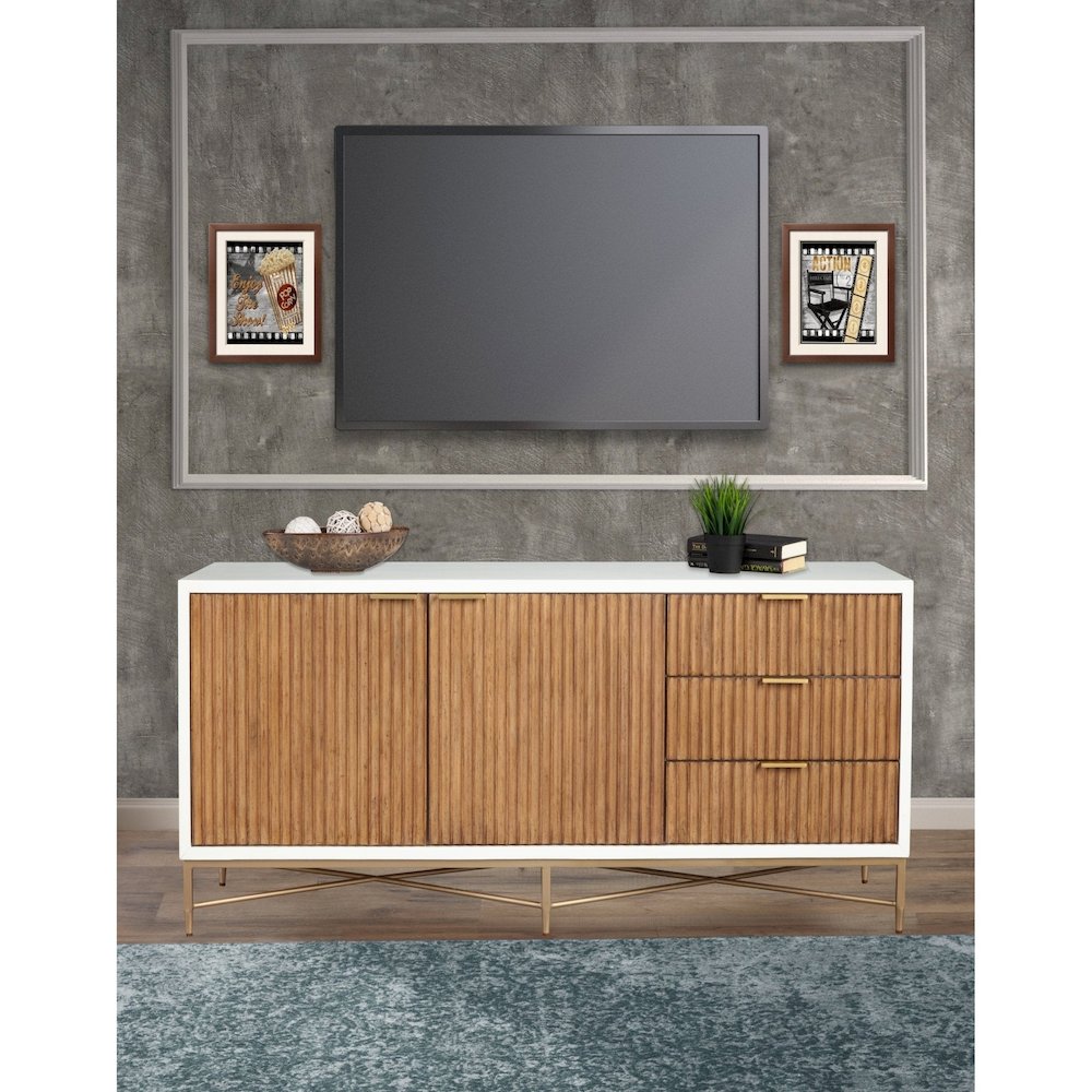 Contemporary Larsen TV Console, White. Picture 2