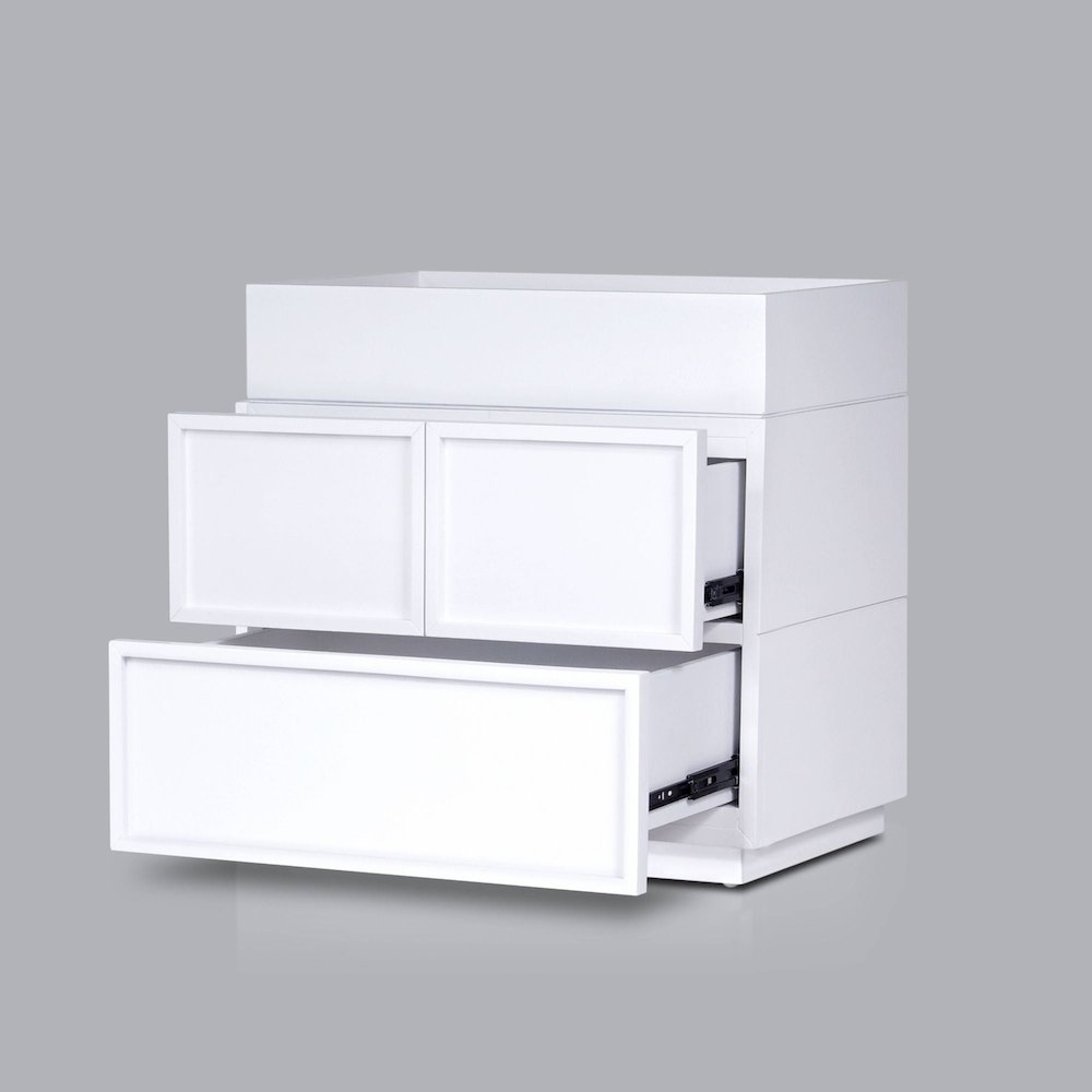 Transitional Luca Nightstand, White. Picture 4