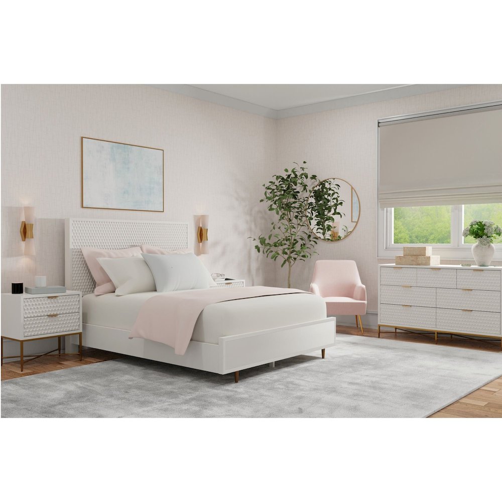 Contemporary White Pearl Dresser, White. Picture 8