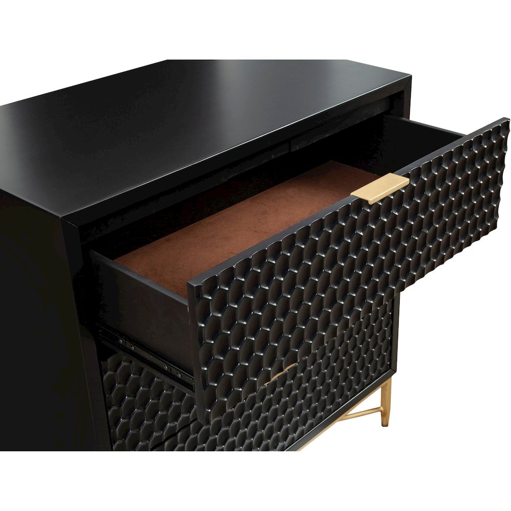Contemporary Black Pearl Small Chest, Black. Picture 3