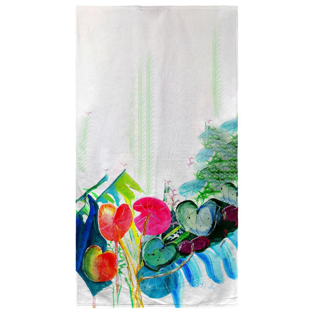 Cyclamen Plant Beach Towel. Picture 1