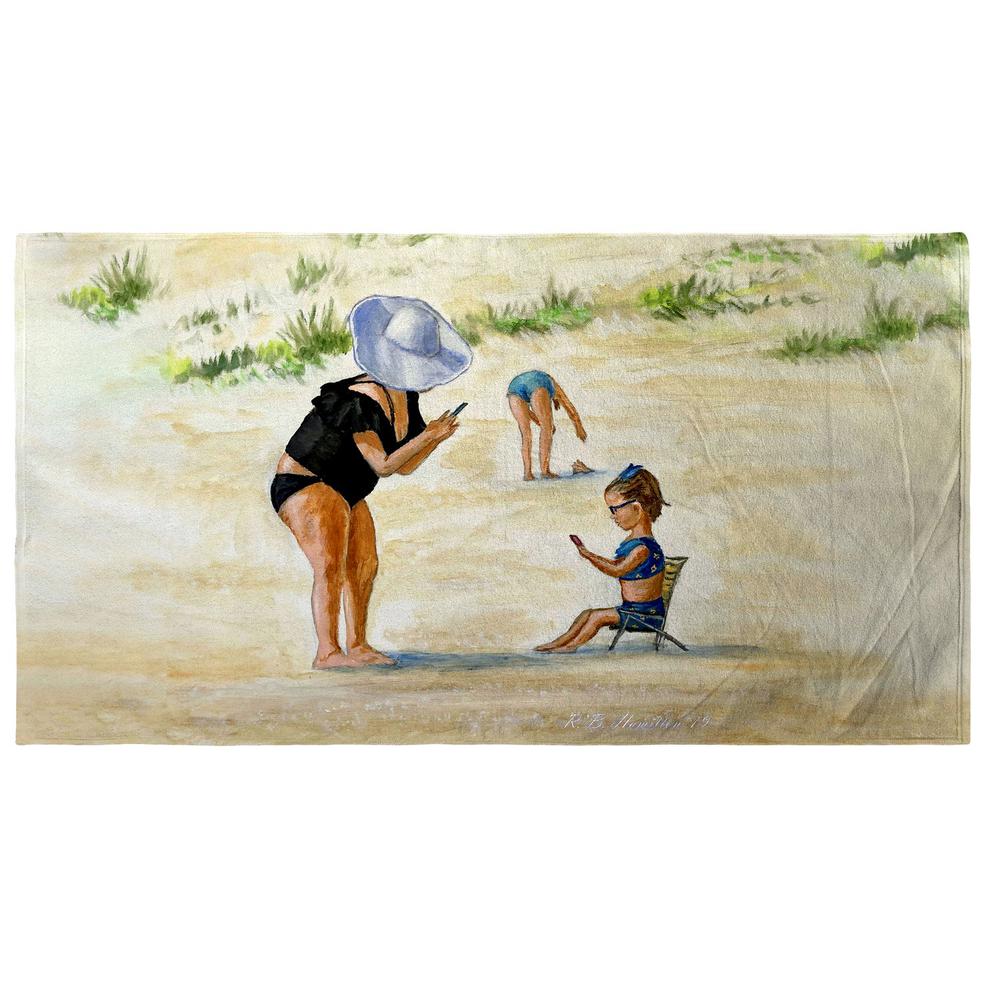 Smile for Grandma Beach Towel. Picture 1