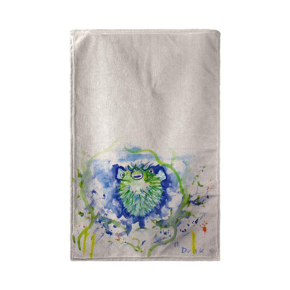 Spiny Puffer Beach Towel. Picture 1
