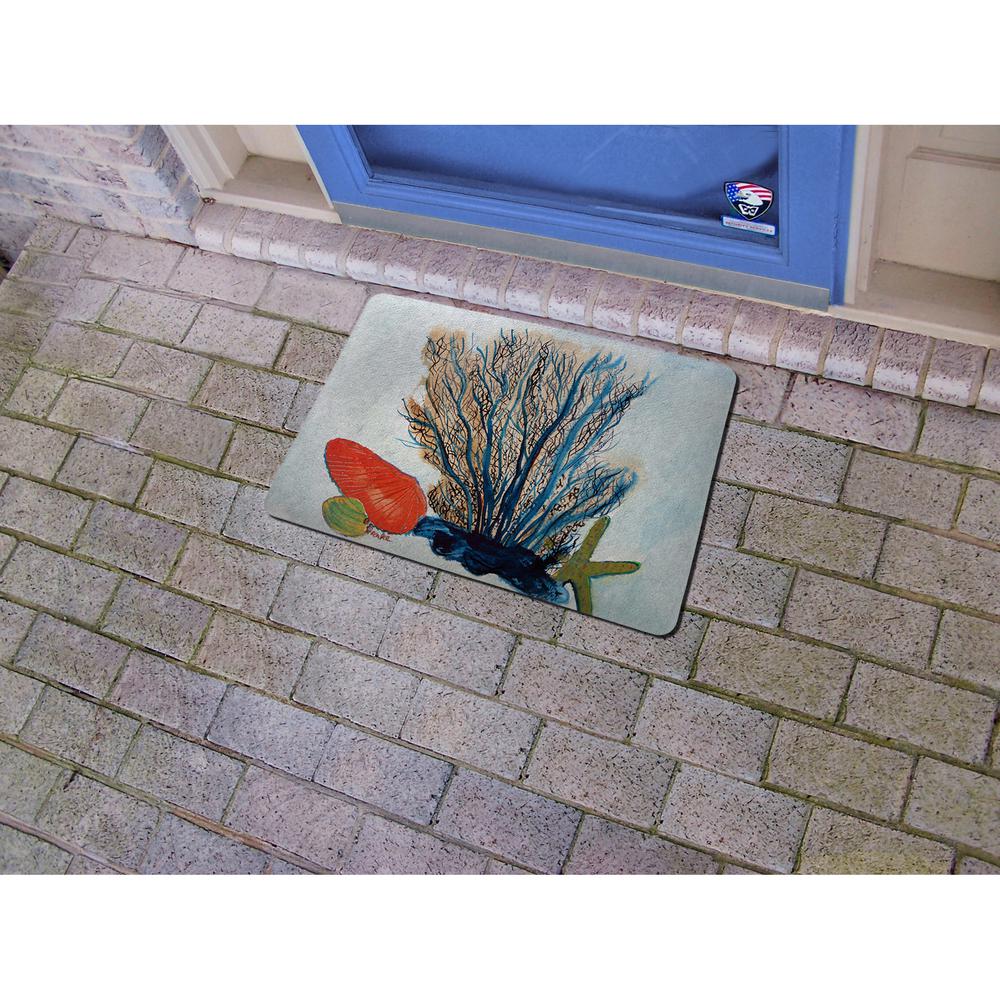 Coral & Shells Door Mat 18"x26". Picture 2