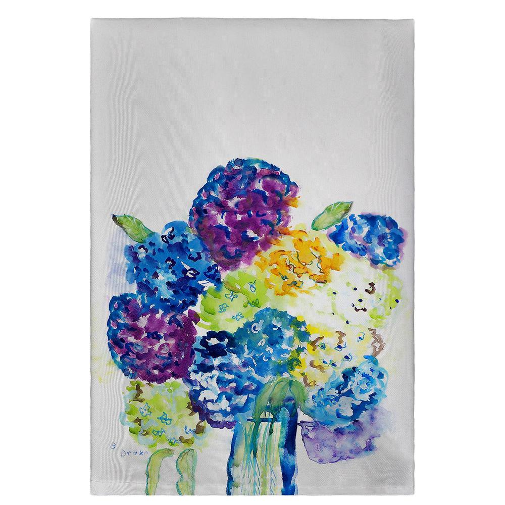 Betsy's Hydrangea Guest Towel. Picture 1