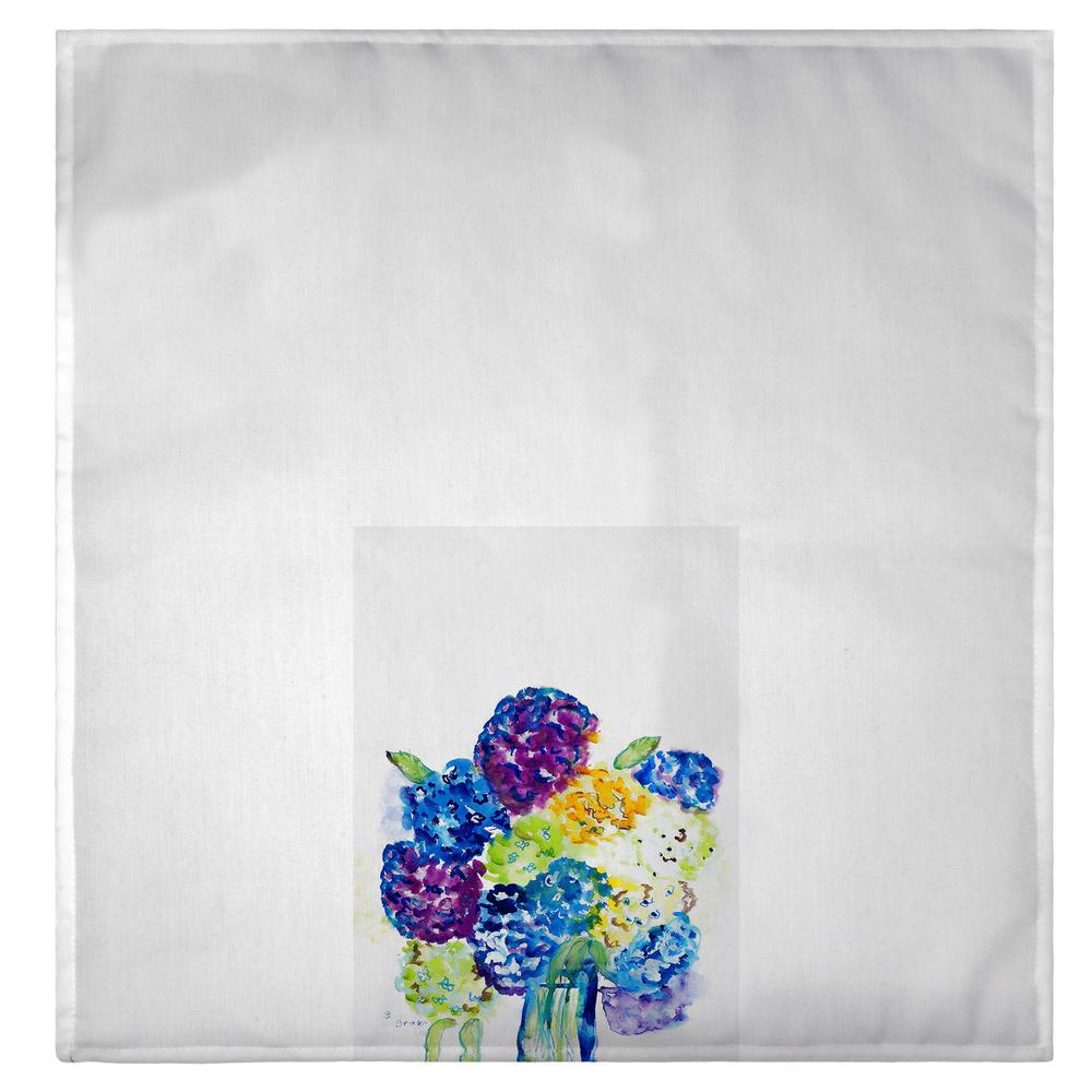 Betsy's Hydrangea Guest Towel. Picture 2