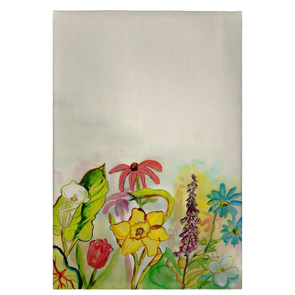 Betsy's Garden Guest Towel. Picture 1