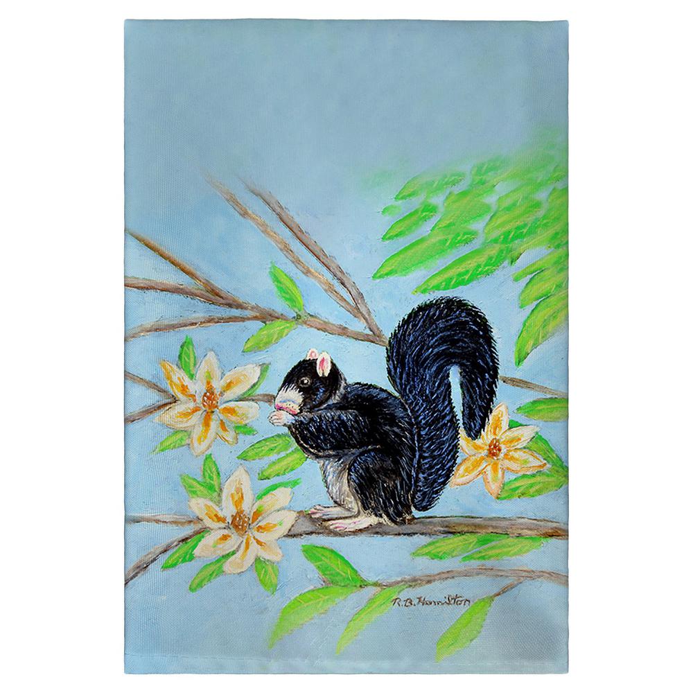 Fox Squirrel Guest Towel. Picture 1
