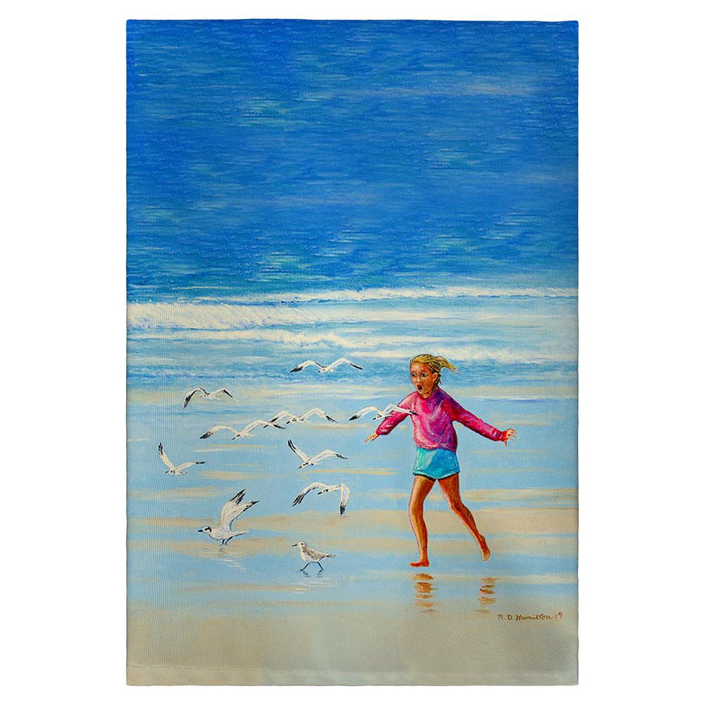 Chasing Gulls Guest Towel. Picture 1