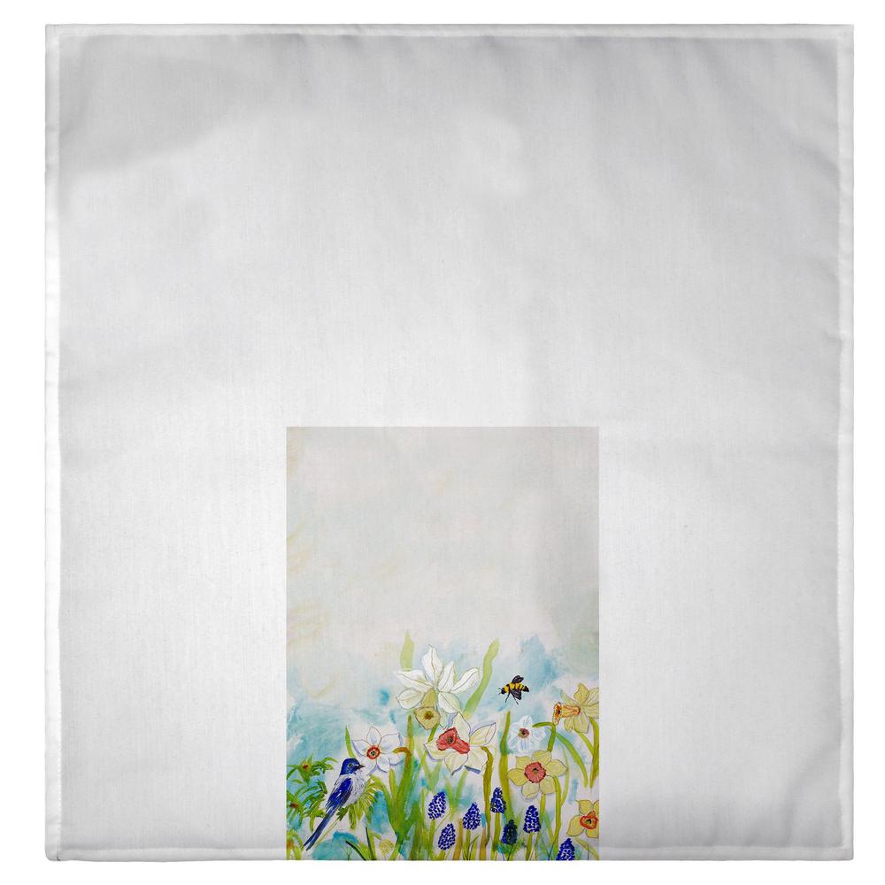 Birds and Daffodils Guest Towel. Picture 2