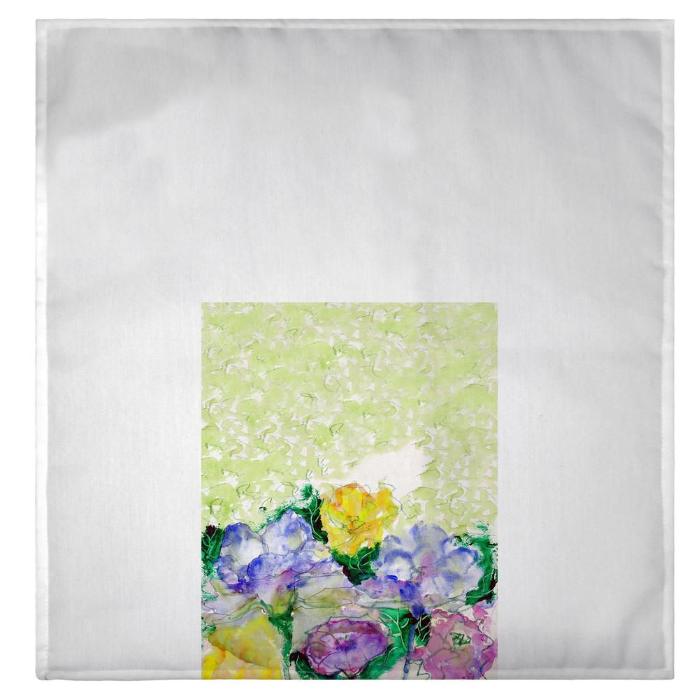 Watercolor Garden Guest Towel. Picture 2